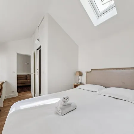 Au Coeur Du Quartier St Germain *
